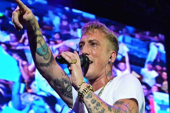 Contratar a EL POLACO Contacto al: 011 5452-1766